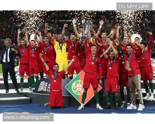 足球明星合照精选集汇总展示全球顶级球员的精彩瞬间与友谊时刻